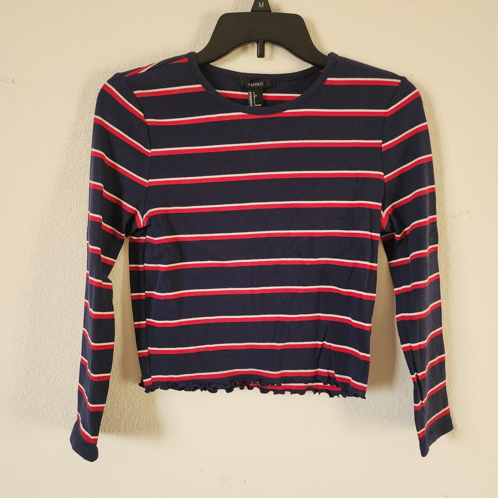 🎀Forever 21 Junior's Striped Navy and Red Long Sleeve Cropped Top Size: Large🎀